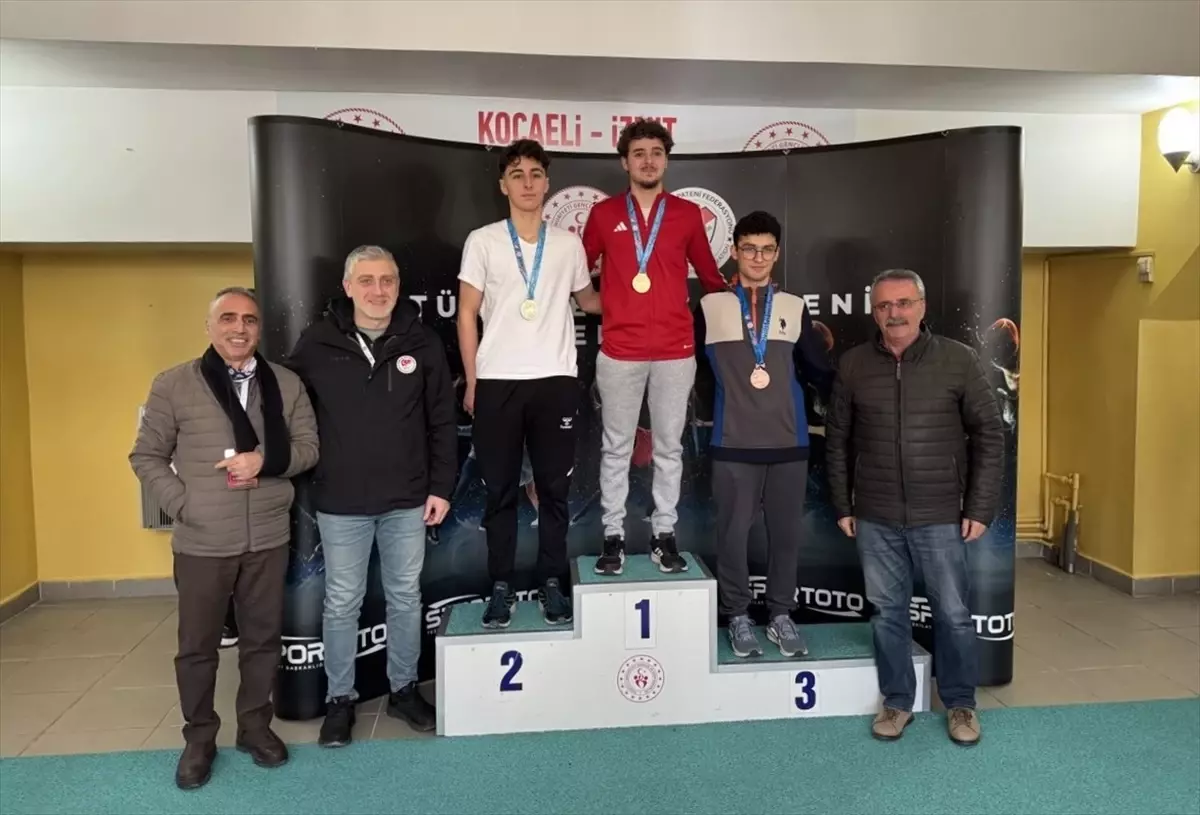 Kocaeli’de Kısa Kulvar Sürat Pateni Yarışları Tamamlandı
