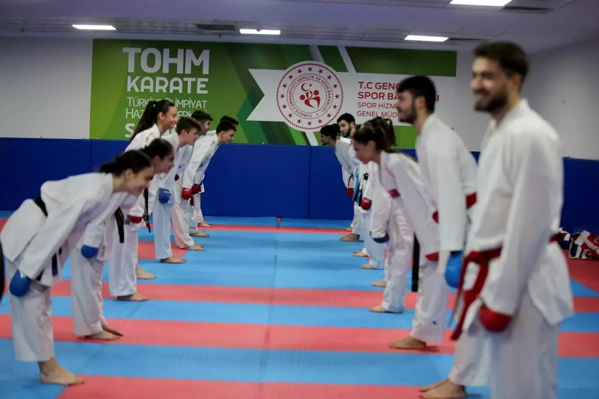 Sakarya’dan Karate Şampiyonası Öncesi Moral Ziyareti